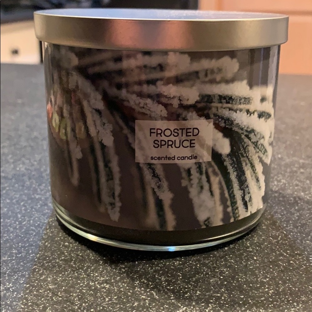Brand New Frosted Spruce 3 Wick Candle
